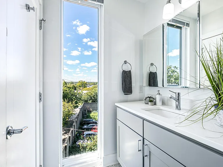 4016 Georgia Ave NW #6 — Photo 15
