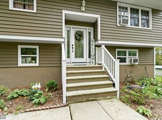 17 Sunset Hill Rd, Blairstown, NJ 07825