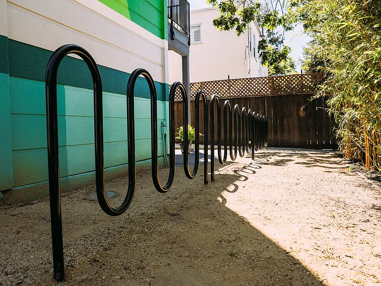 Common MacArthur — Photo 3