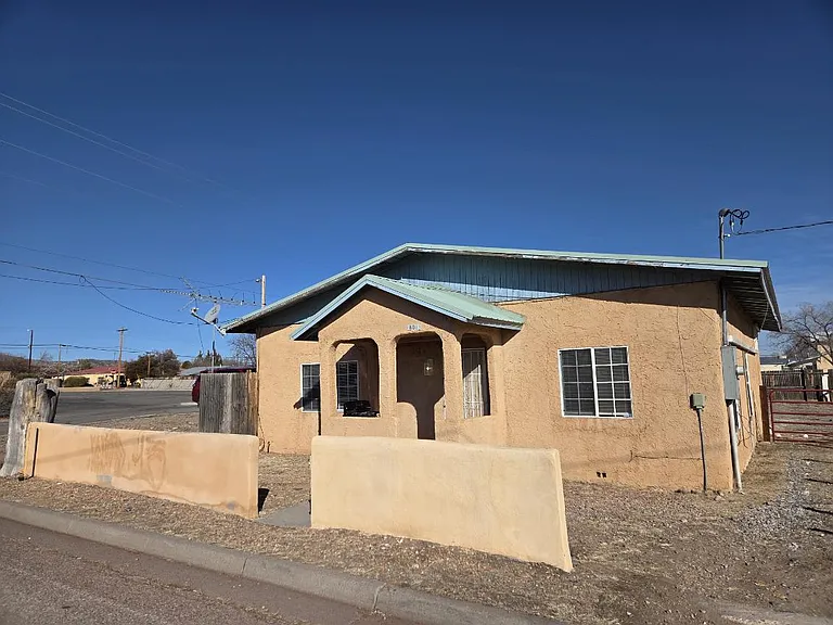 801 Calle Vigil — Photo 12