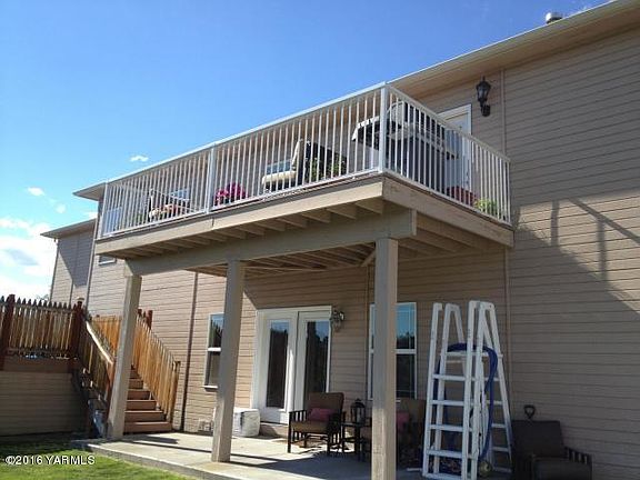 2nd image of 806 White Bluffs Pl