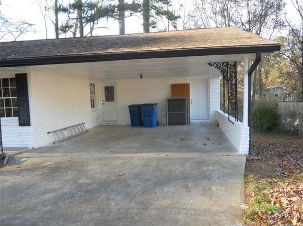 545 Oak Valley Dr, Riverdale, GA 30274