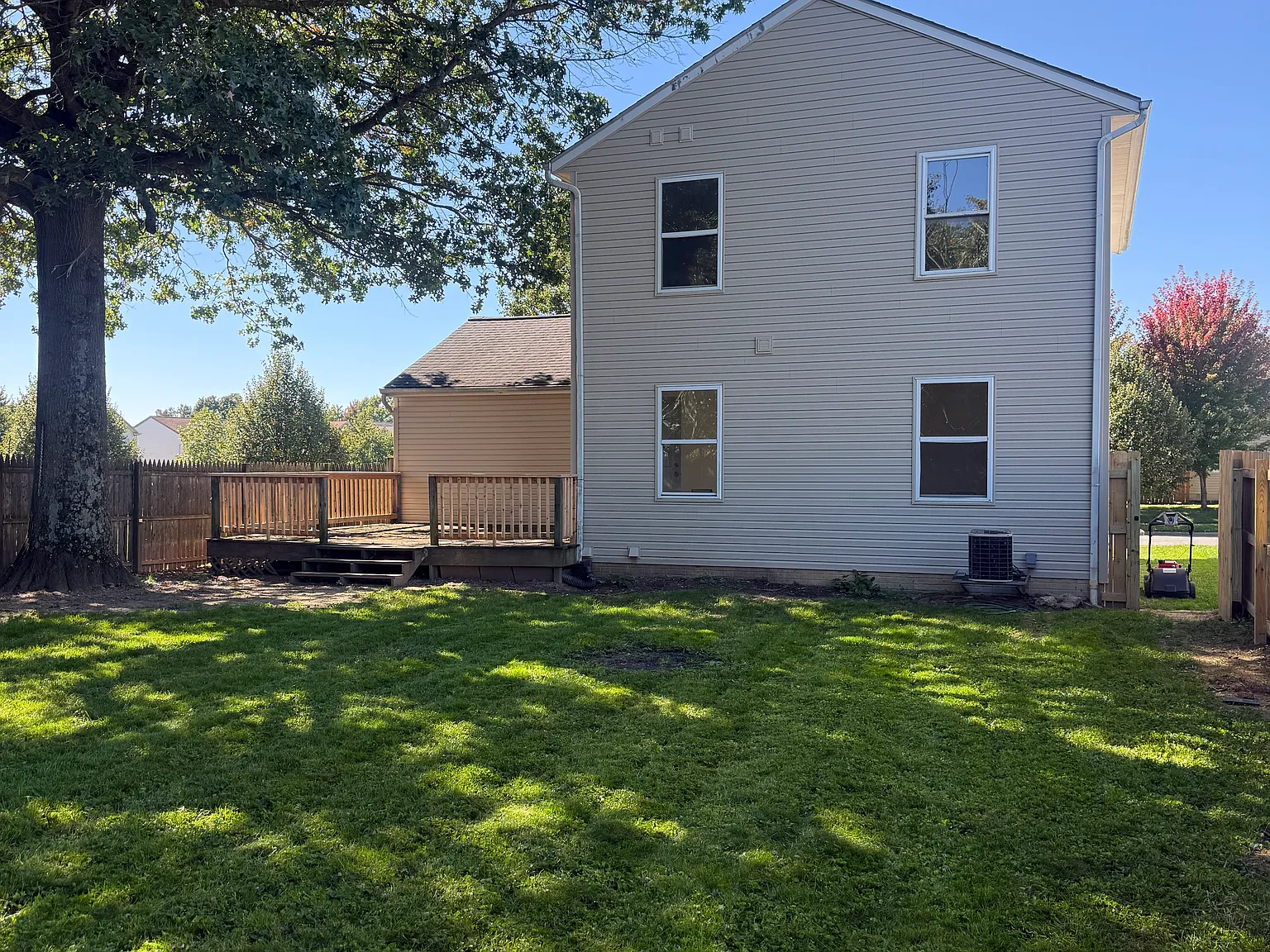 3 bed, 2.5 bath, 1400 sqft, $1,950 — Photo 2