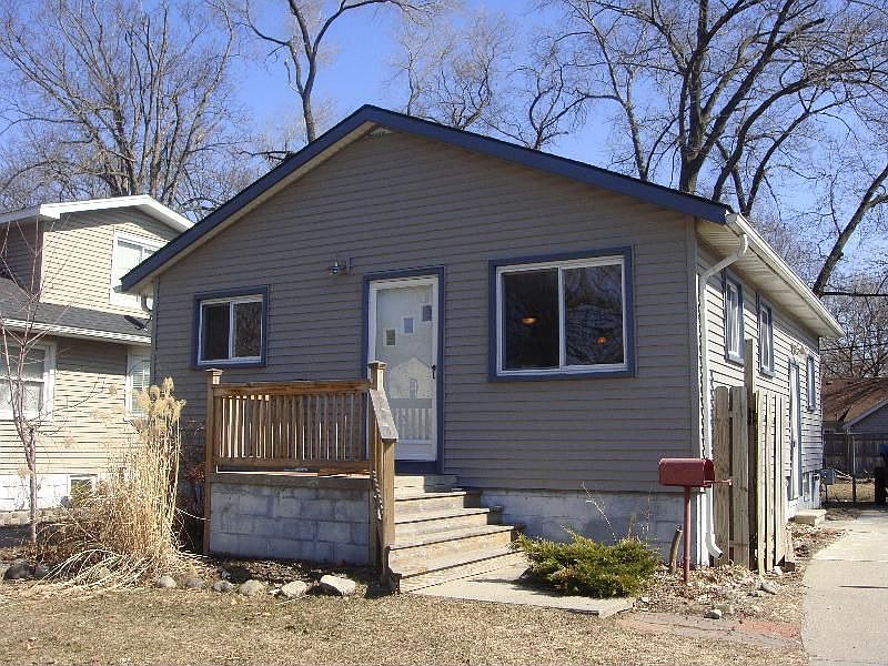 1st image of 1529 Wyandotte Ave