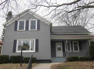 1310 S 17th St, Manitowoc, WI 54220