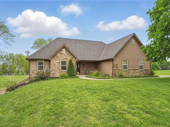 17022 NE 119th St, Kearney, MO 64060