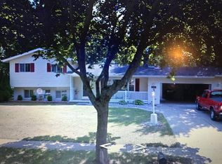 3115 Saint Marys Dr, Midland, MI