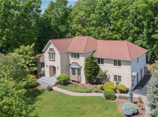 17 Phillips Dr, Stony Pt, NY