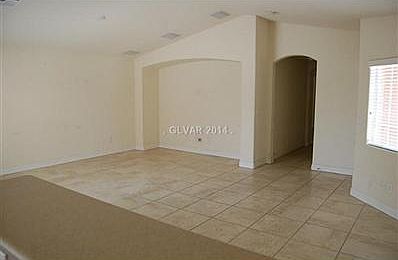 5th image of 10395 Madagascar Palm St