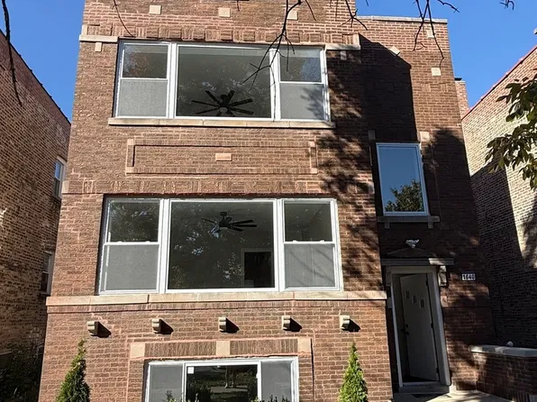 1640 Elmwood Ave #2, Berwyn, IL 60402