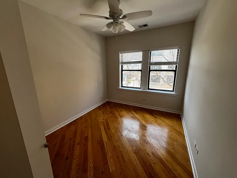 1522 W Howard St #2W — Photo 7