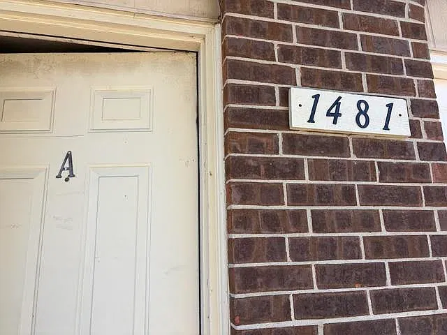 2 bed, 1.5 bath, $1,119 — Photo 1