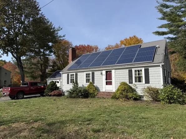 32 Martel Rd, South Hamilton, MA 01982