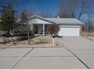 1025 Timberwood Trails Dr, Florissant, MO 63031
