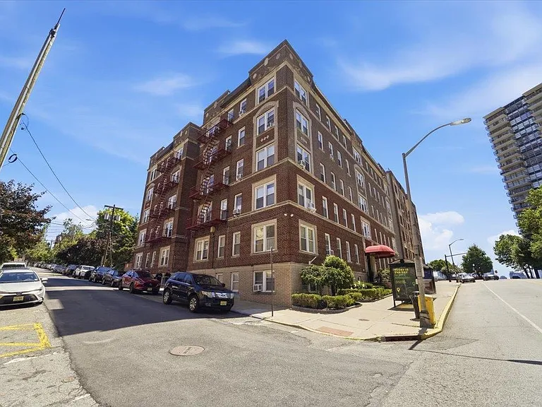 6045 Boulevard East #E4 — Photo 26