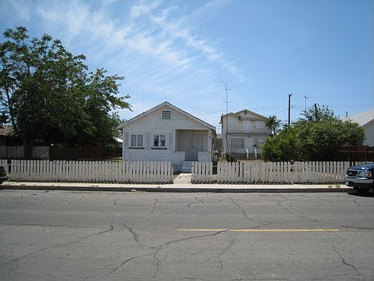 Two structures on three lots!