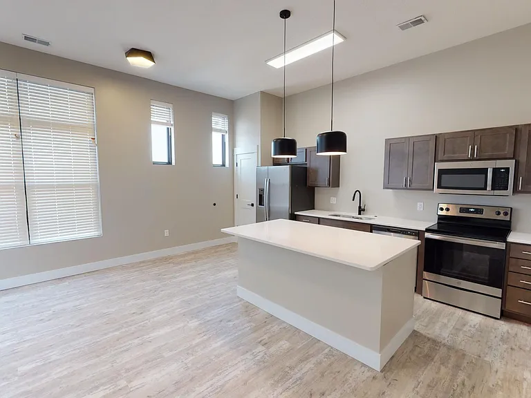 Element 30 Apartments — Photo 10