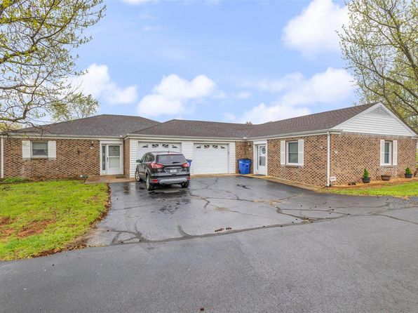 1121 N Desloge Dr, Park Hills, MO 63601