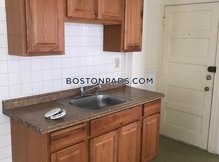 73 Congress St #1, Salem, MA 01970