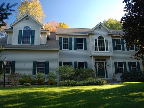 2nd image of 77 Robinwood Dr