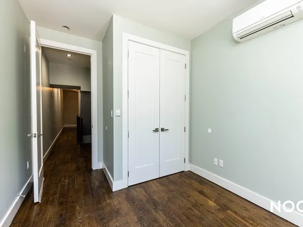 238 Pulaski Street image 10 of 15