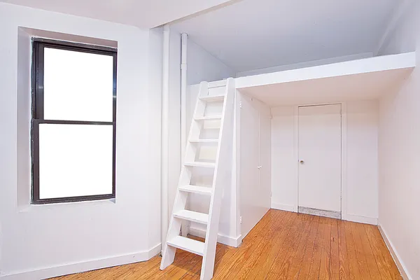 Rented by R New York | media 1