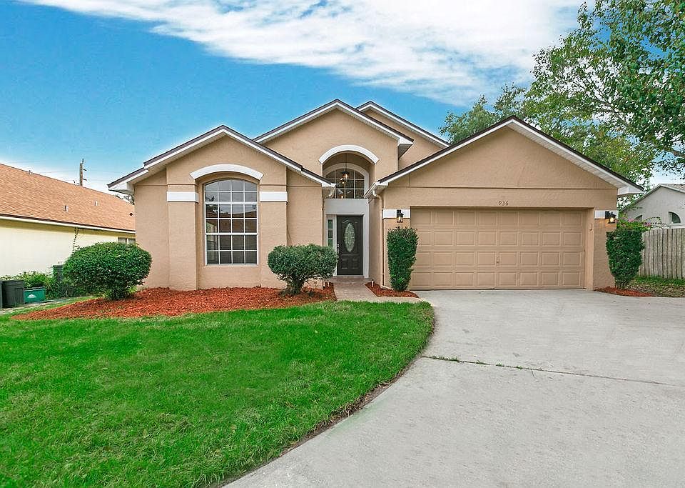 1st image of 936 Delfino Pl