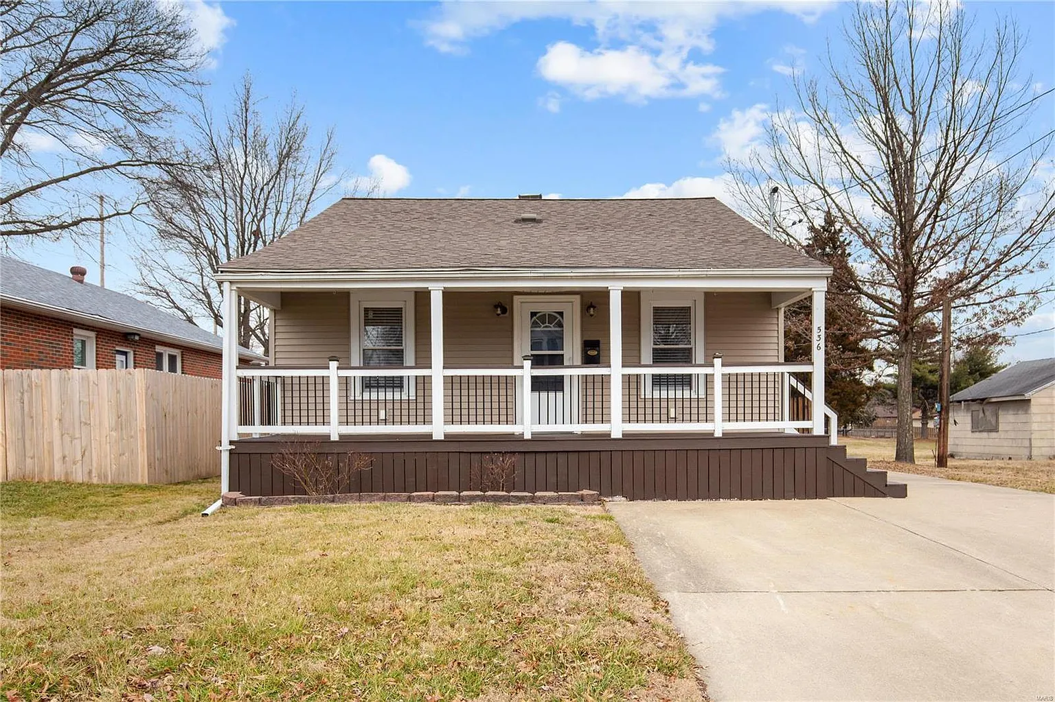 536 W Corbin St photo 1