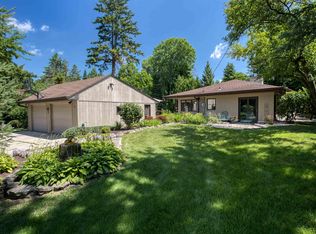 32 Parkview Dr, Appleton, WI 54913