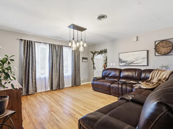 1204 9th St, Rapid City, SD 57701