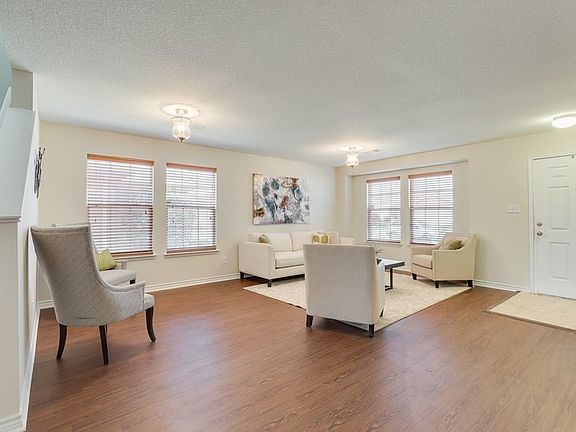 5th image of 7944 Hidden Brook Dr