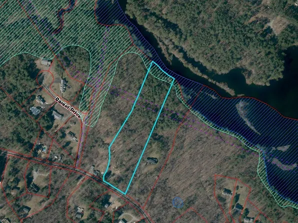 111 Squannacook Rd, Shirley, MA 01464