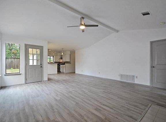 5th image of 12921 Covington Trl