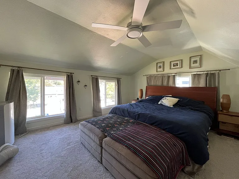 6640 NE Roselawn St — Photo 30