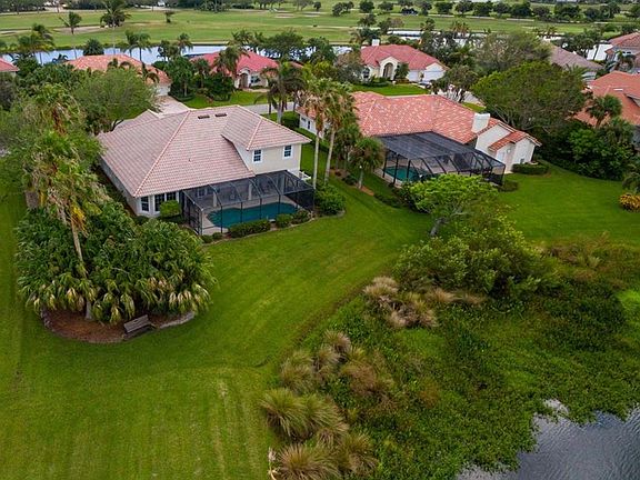 3rd image of 1800 Paseo Del Lago Ln