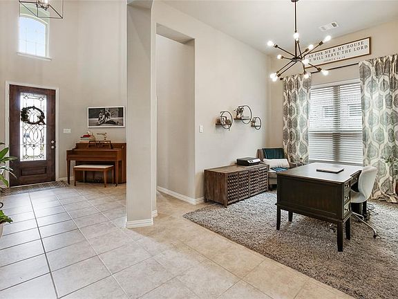 4th image of 29126 Erica Lee Ct