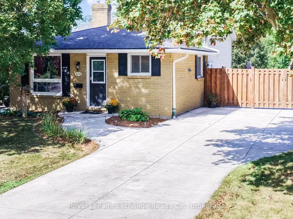 672 Palmateer Dr, Kincardine, ON N2Z 1R4