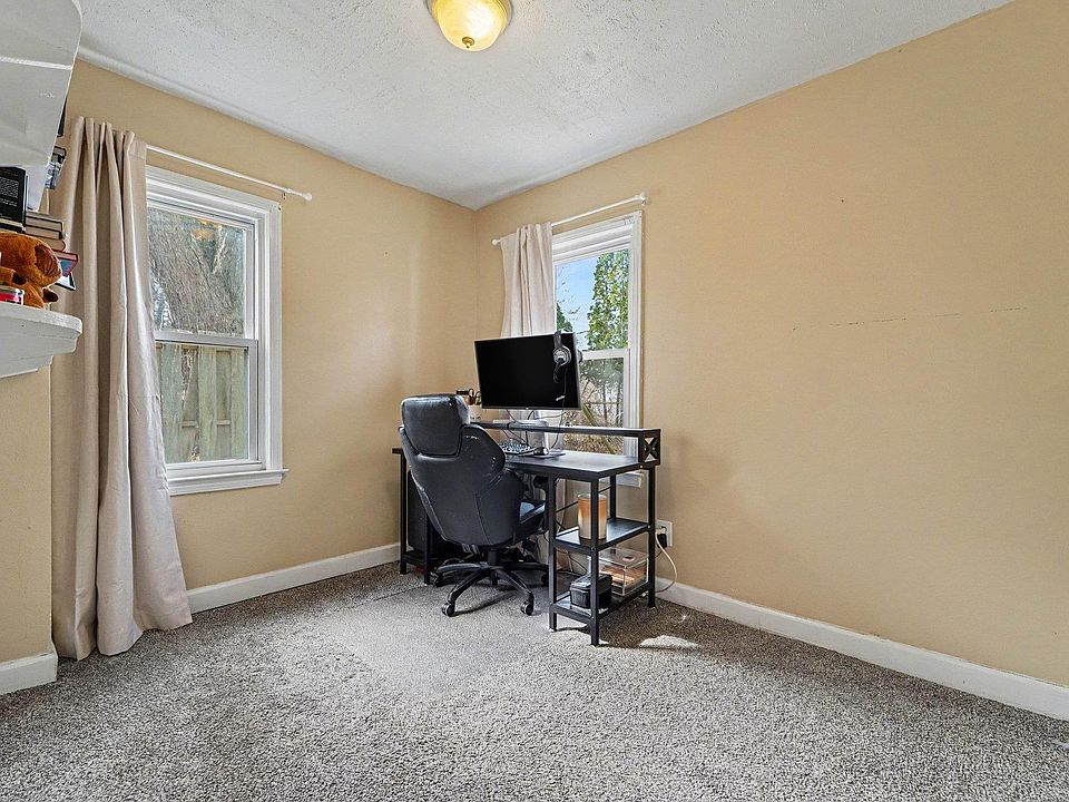 20620 Westhampton Ave, photo 10
