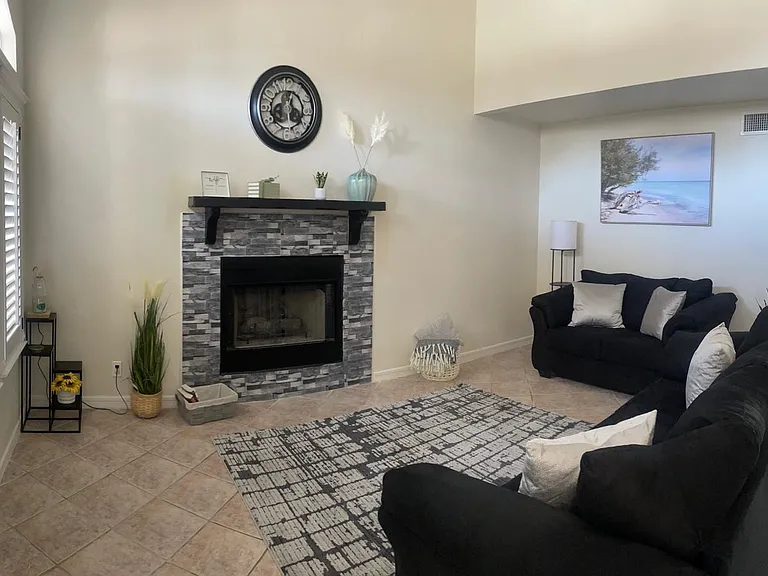 12573 Sun Trail Dr — Photo 2