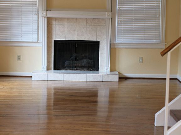 5th image of 3904 Stanford Ave