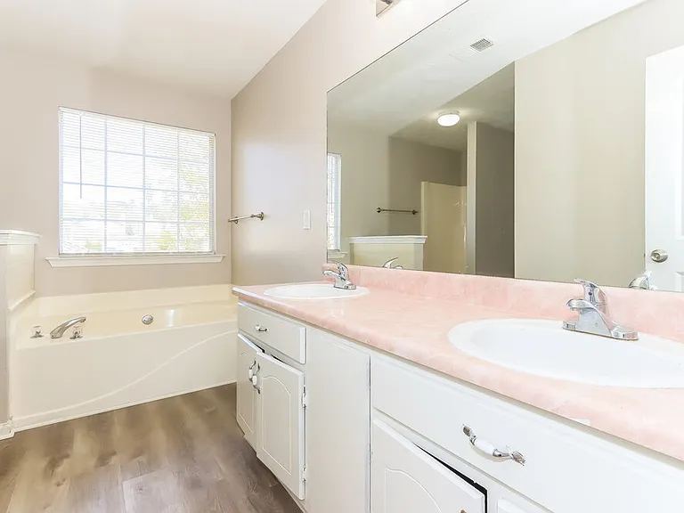 833 Rock Shoals Ct — Photo 14