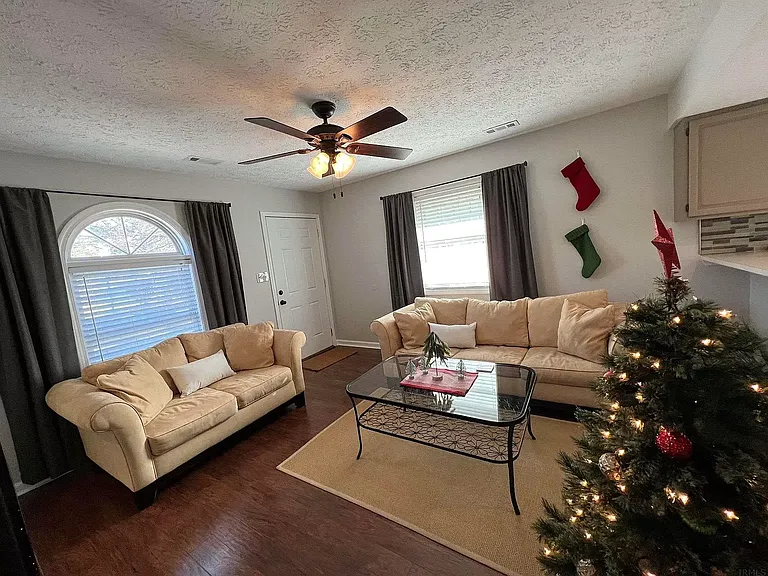 626 E Sherwood Hills Dr — Photo 7