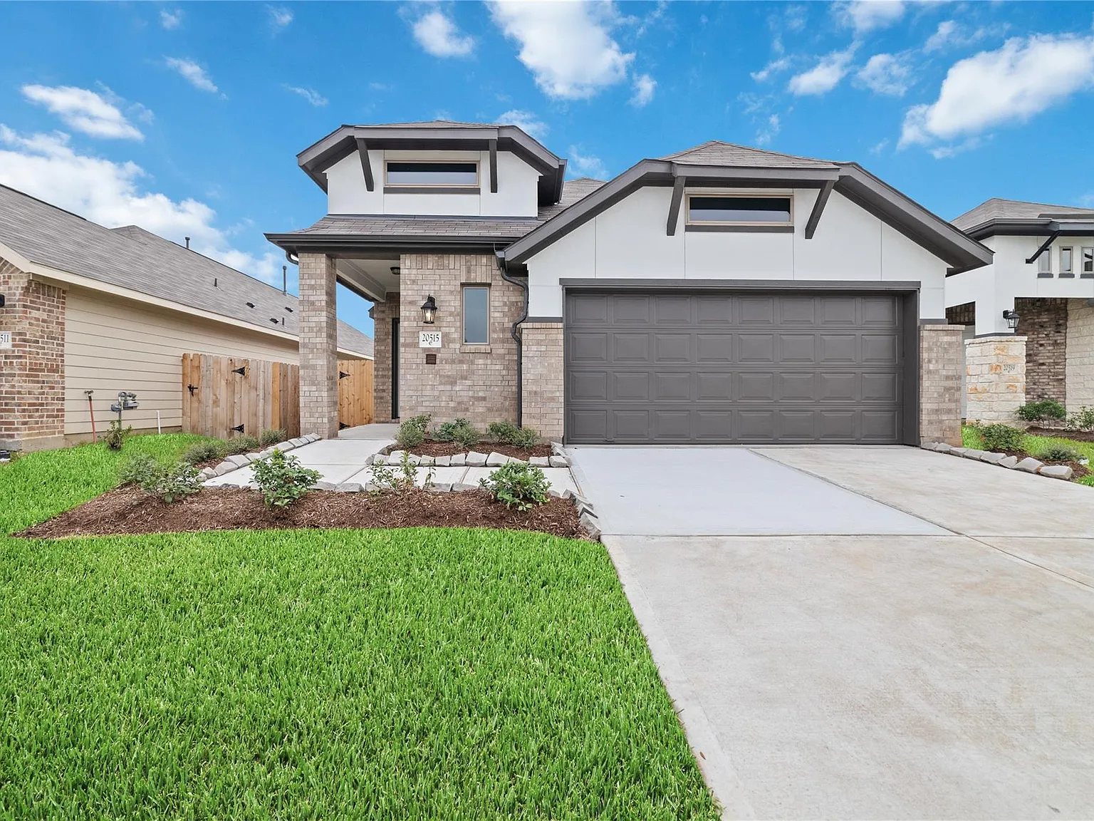 4 bed, 2.0 bath, 1840 sqft, $2,425 — Photo 1
