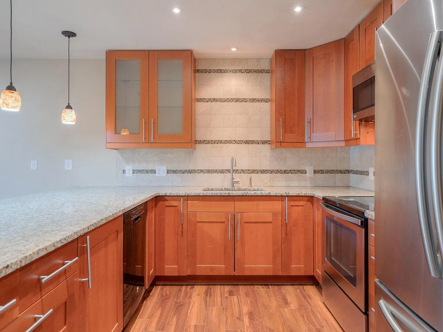 4 bed, 1530 sqft, $3,400 — Photo 4