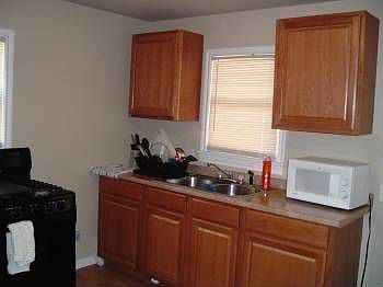 3rd image of 520 Johnson Ave