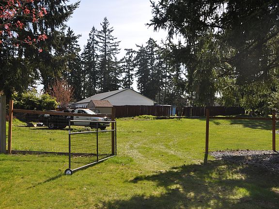 4th image of 16022 23rd Avenue Ct E