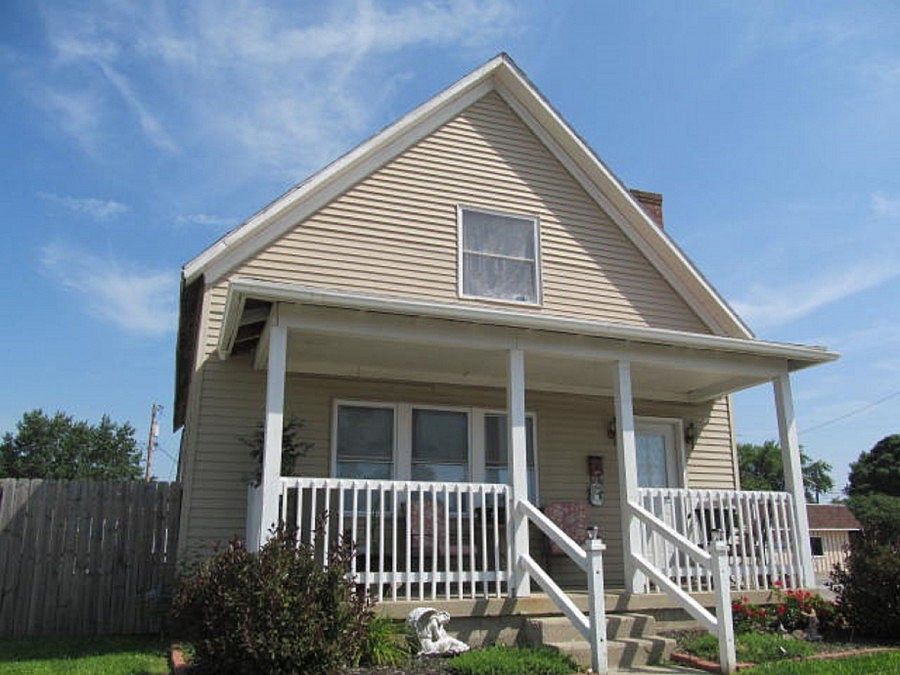 1st image of 1304 South St