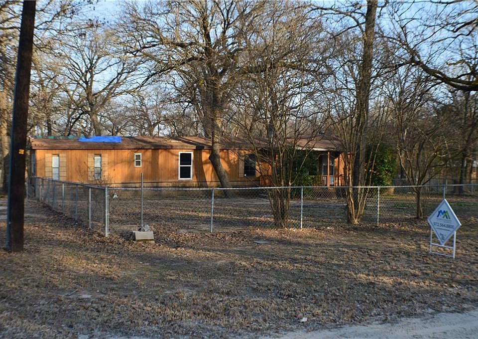 1st image of 1234 Twin Oak Ln