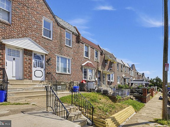 2nd image of 4637 Shelbourne St