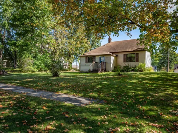 206 Dudley Ave, Coleraine, MN 55722